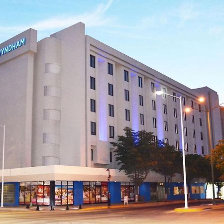 Wyndham Executivo Culiacán Exterior foto